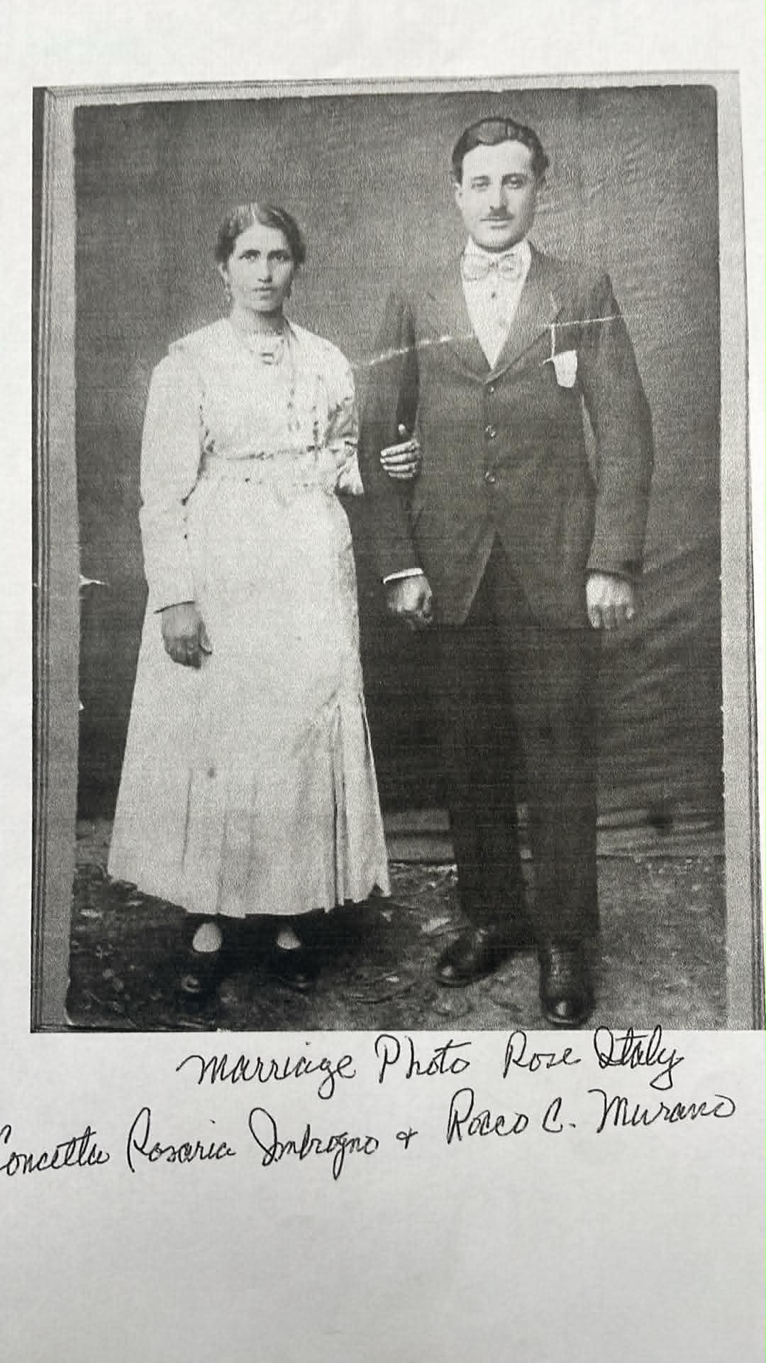 Foto di nozze, Rose, Italia — Concetta Rosaria Imbrogno e Rocco C. Murano